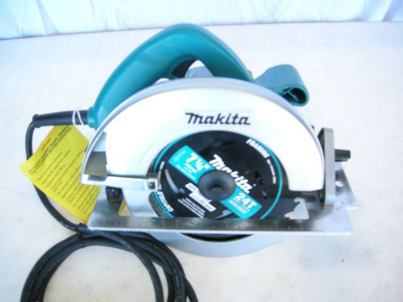 lot 59 image: Makita 7-14 Circular Saw