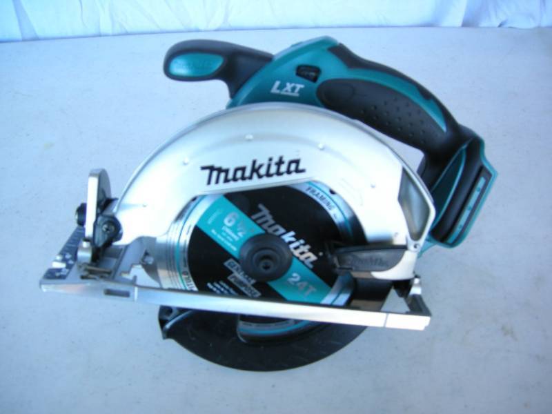lot 66 image: Makita 6-12 LXT Cordless Circular Saw
