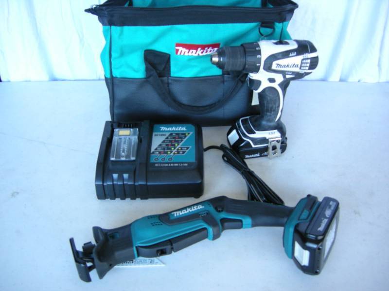 lot 67 image: Makita Cordless Combo Kit