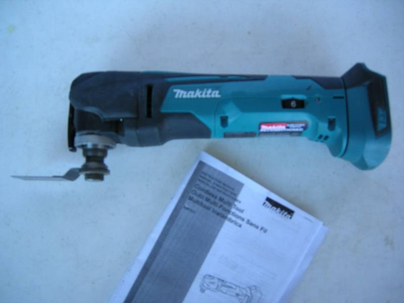 lot 71 image: Makita Cordless Multi-Tool