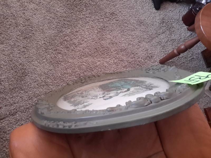 Oval La Mode Illustree Picture. Convex Glass