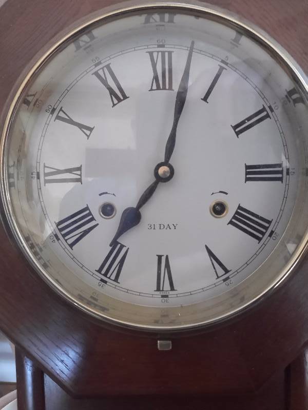 Pendulum Wall Clock�