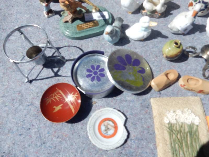 Misc. Decorative items as pictured.. Look at closeup