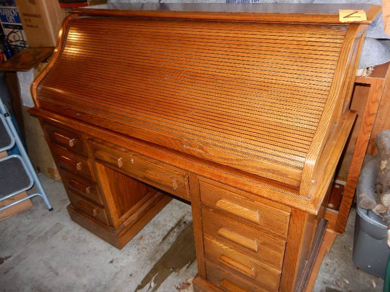 Oak Roll Top Desk.. EXCELLENT Shape
