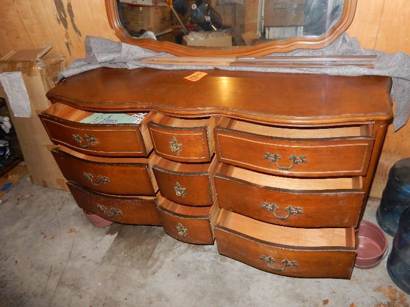 Mcoy, DresserBureau with Mirror