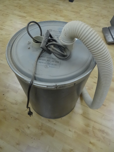 lot 29 image: Rockwell vacuum cleaner. 28 gallon....