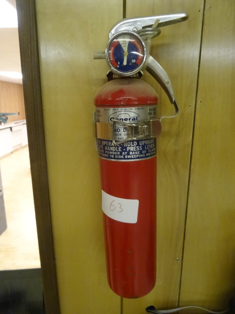 lot 63 image: Small general walll mount fire exti...