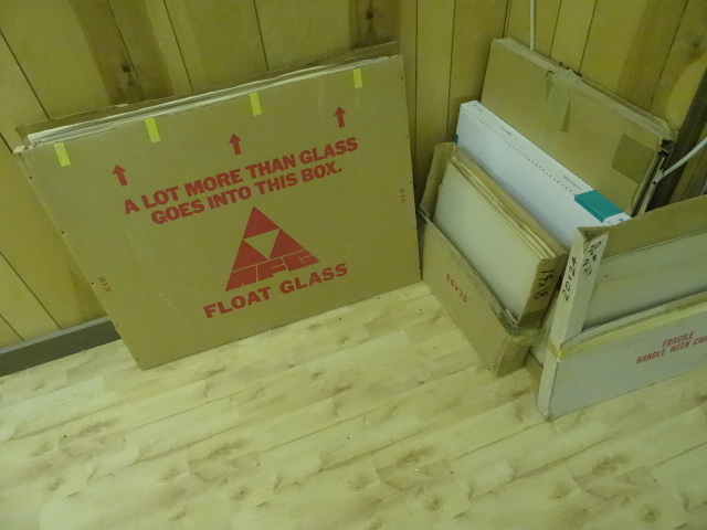 lot 70 image: Large lot of misc picture frame gla...