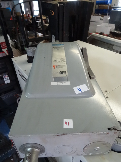 Gould safety switch. 200 amp. 3 pha...