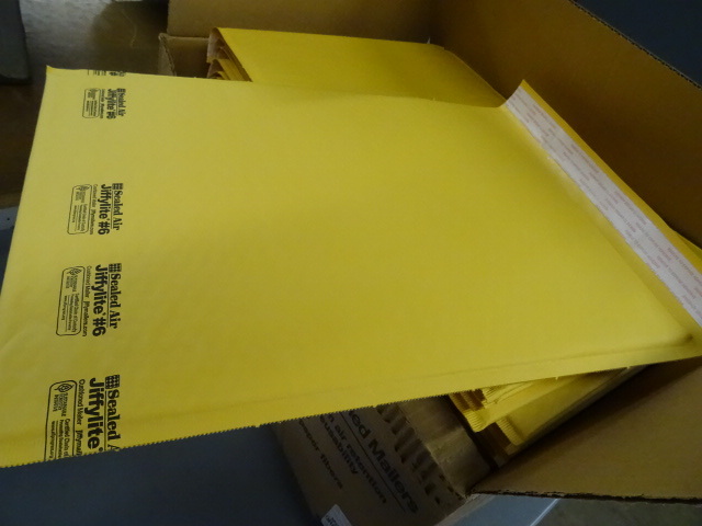 12.5 x 19 bubble mailers. Approx 25...