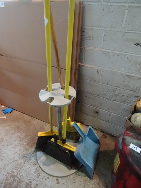 Broom stand with 3 brooms and 2 dus...