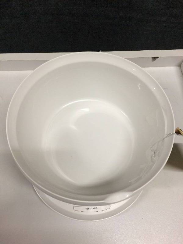 lot 10 image: Retails for $124.00  SECA Culina Diet Scale with Bowl