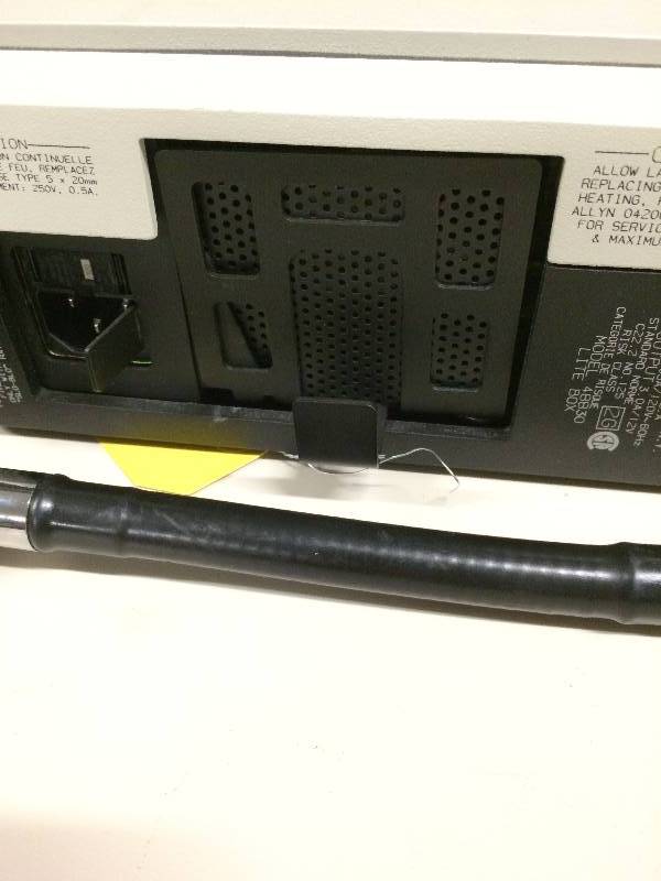 lot 26 image: WOW RETAIL USED $600 Wall Mount WELCH ALLYN PORTABLE EXAM PROCEDURE OBGYN LIGHT 48830 & FOCUSABLE ADJUSTIBLE FIBEROPTIC LAMP LITE PIPE - EXCELLENT CONDITION
