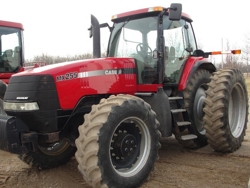 CASE MX 255 TRACTOR