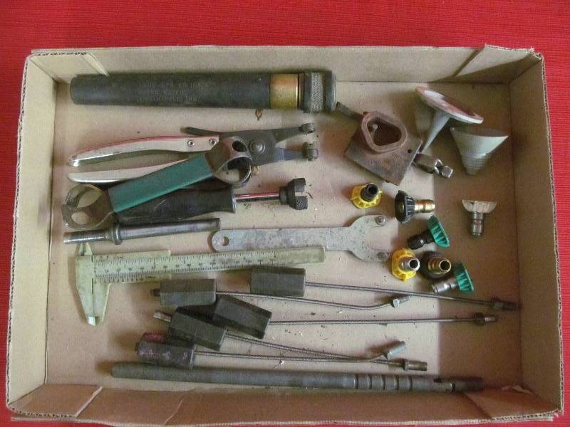 lot 8 image: tools