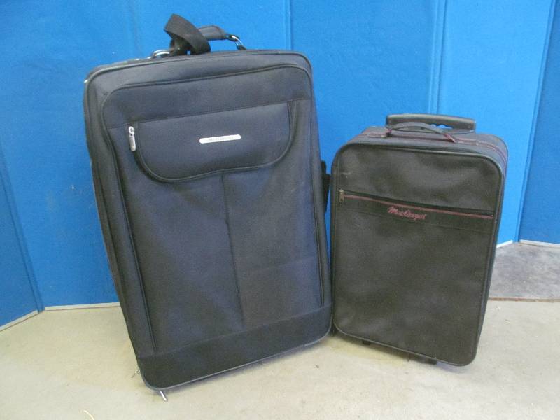 lot 54 image: luggage