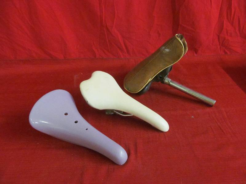 lot 97 image: bike seat