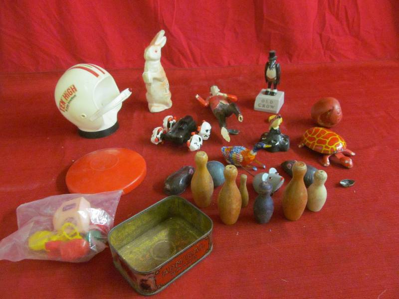 lot 113 image: collectible toys