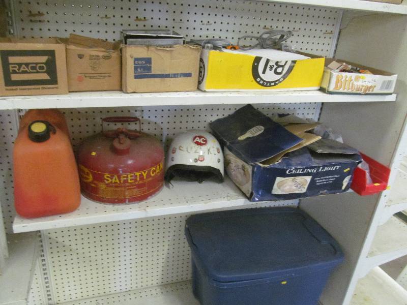 lot 127 image: lots of hardwaretools