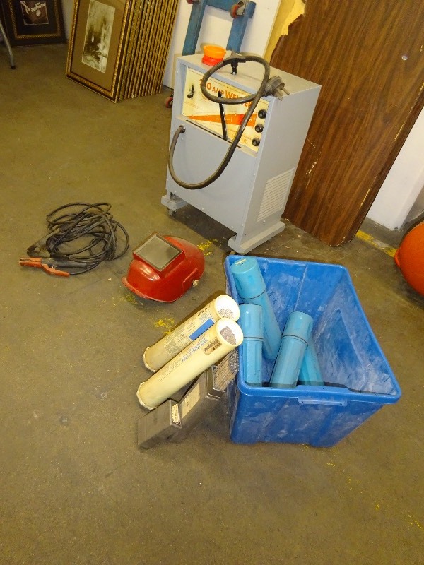 Sanborn Manufacturing Co 230 Amp Welder and Accessories
