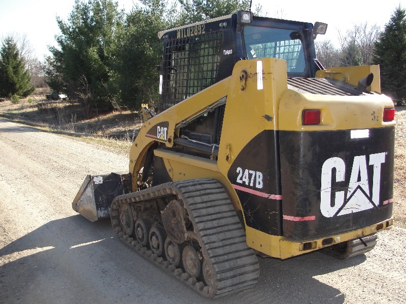 247B  CAT SKID STEER TRAC LOADER