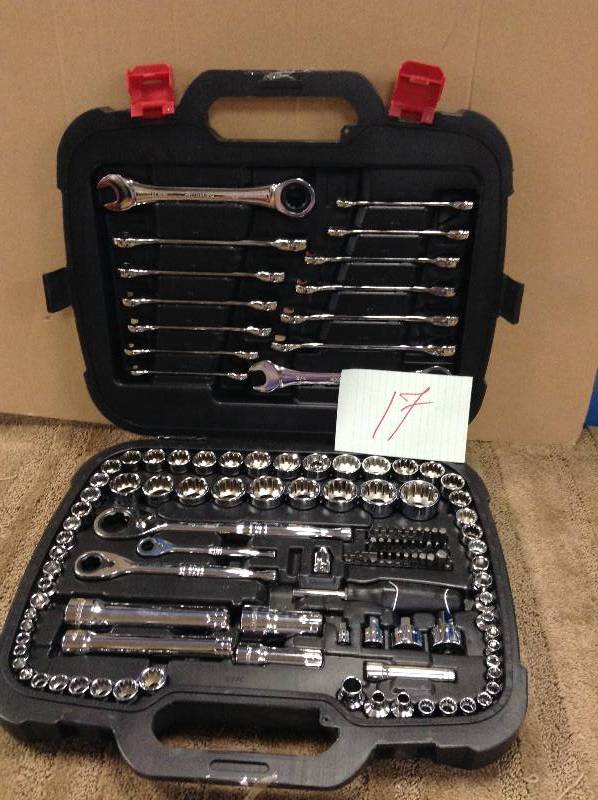 lot 17 image: Husky Auto & Mechanic Tools Universal Pass-Through Mechanics Tool Set
