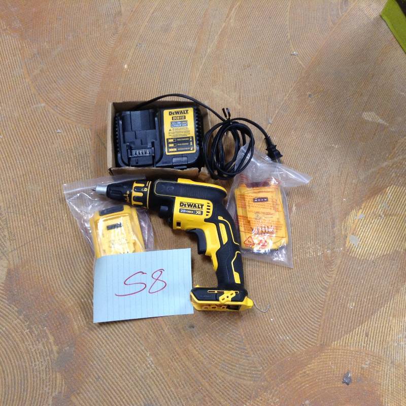 lot 58 image: Dewalt 20-Volt Max XR Lithium-Ion Brushless Drywall Screw Gun Kit Never used