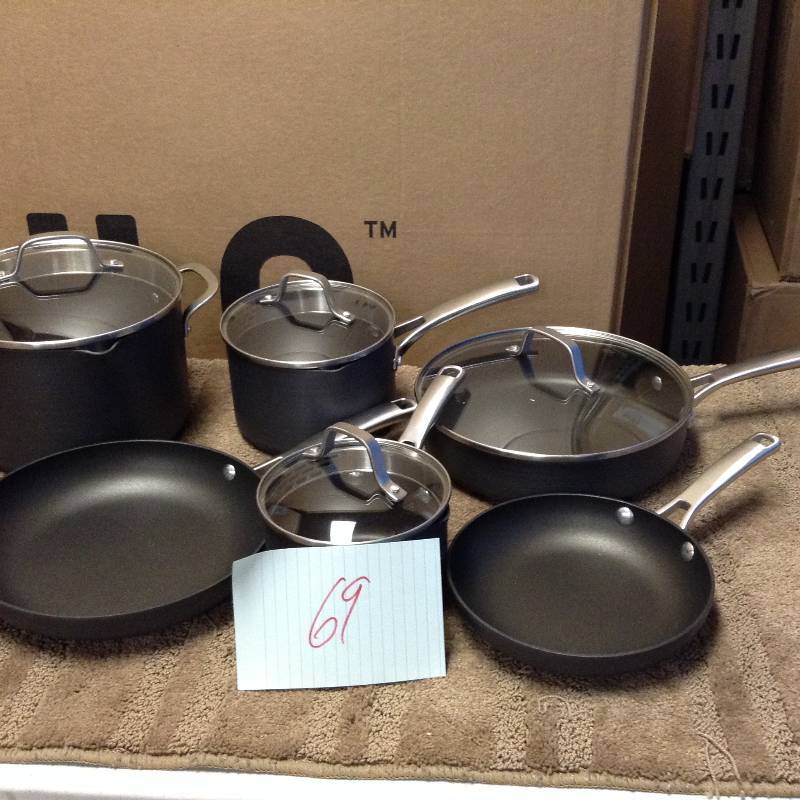 lot 69 image: Calphalon Classic 10 Pcs not used