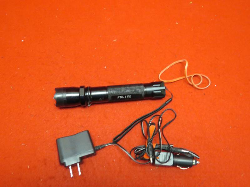 Police Flashlight  Taser