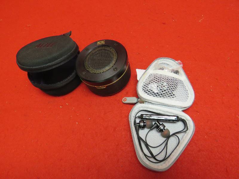 Earbuds and Speaker
