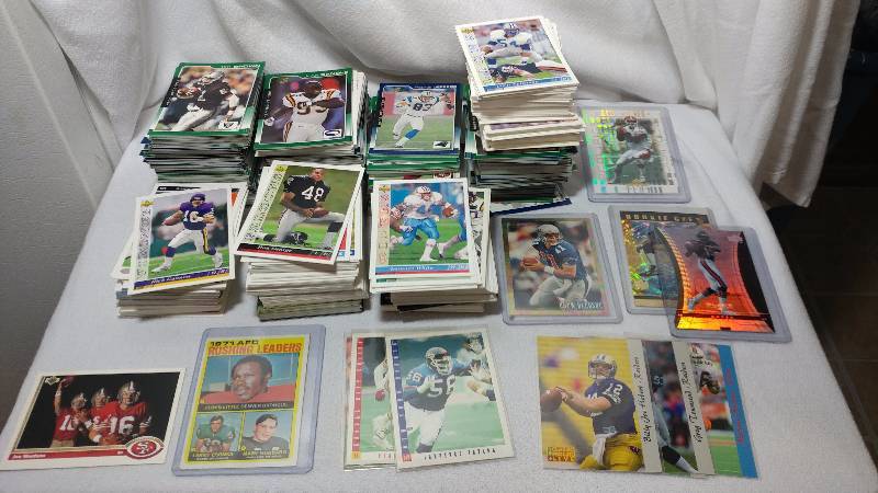 800 Plus Football Cards