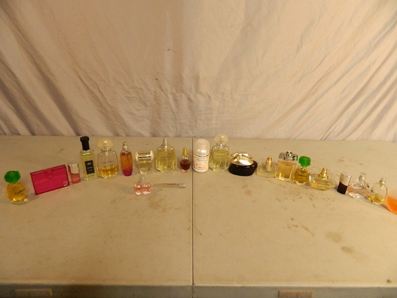 lot 50 image: Perfumes  Colognes