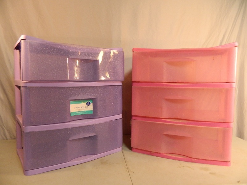 lot 113 image: Pair of 3 Drawer Organizers
