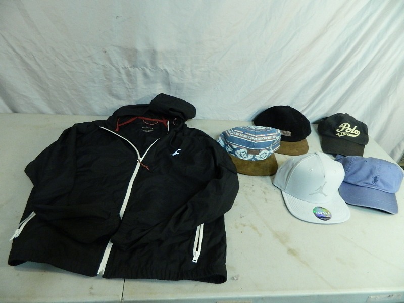 lot 147 image: Mens XL Hollister Jacket and Hats