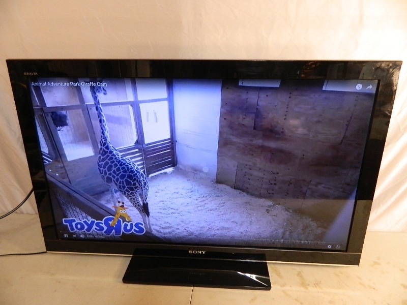 lot 1 image: Sony Bravia 40 LCD TV