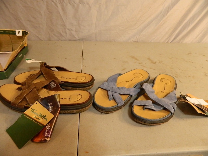 lot 29 image: Two New Pairs of Womens Leather Sandals