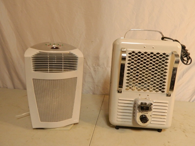 lot 71 image: 2 Space Heaters