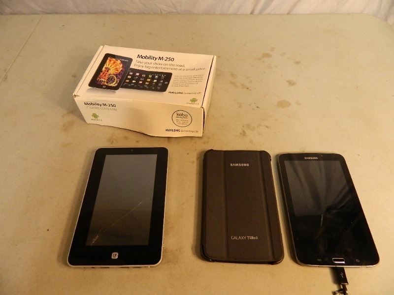 lot 82 image: Tablets