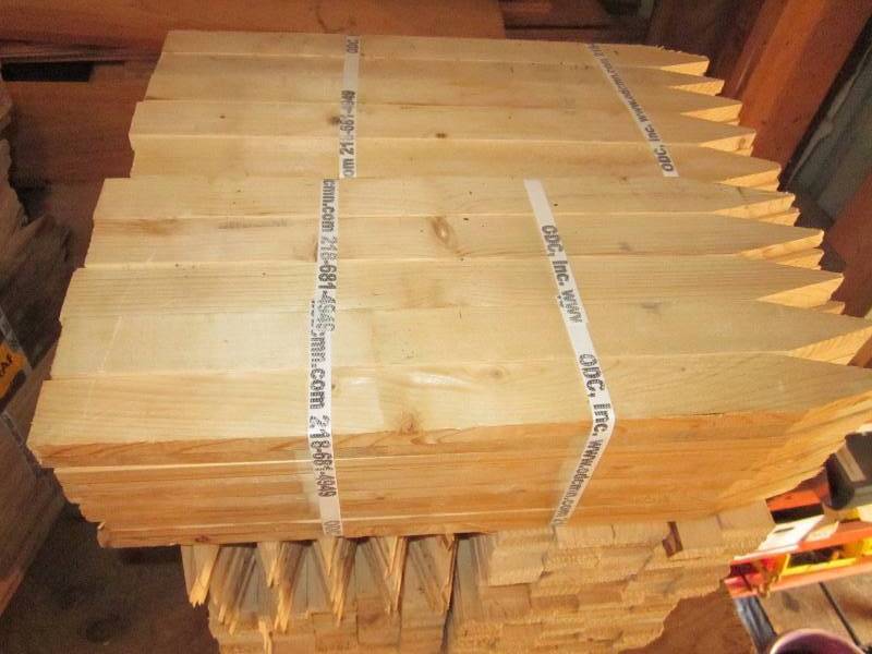 lot 224 image: Wood Stakes
