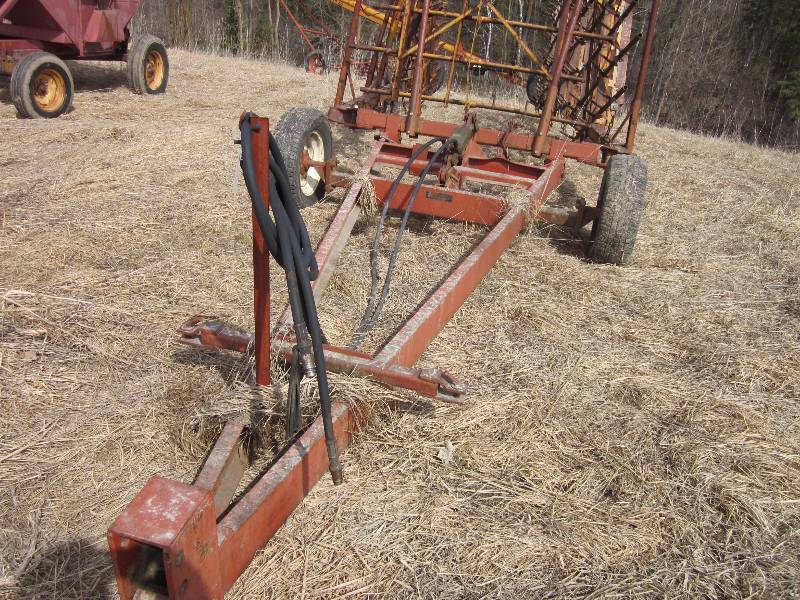 lot 12 image: 46 ft Melrose Spike Tooth Drag