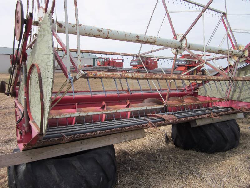 lot 21 image: 16 ft MF Rice Combine Header