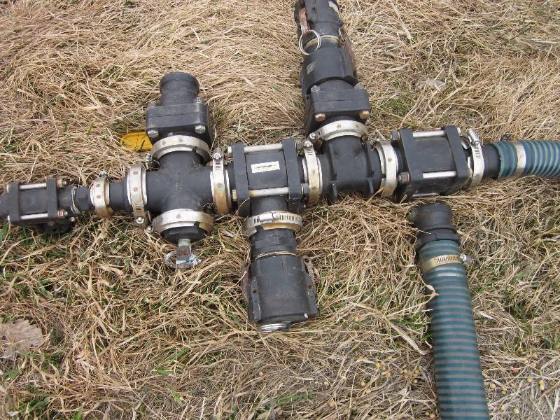 lot 37 image: Valve Assembly and Hoses