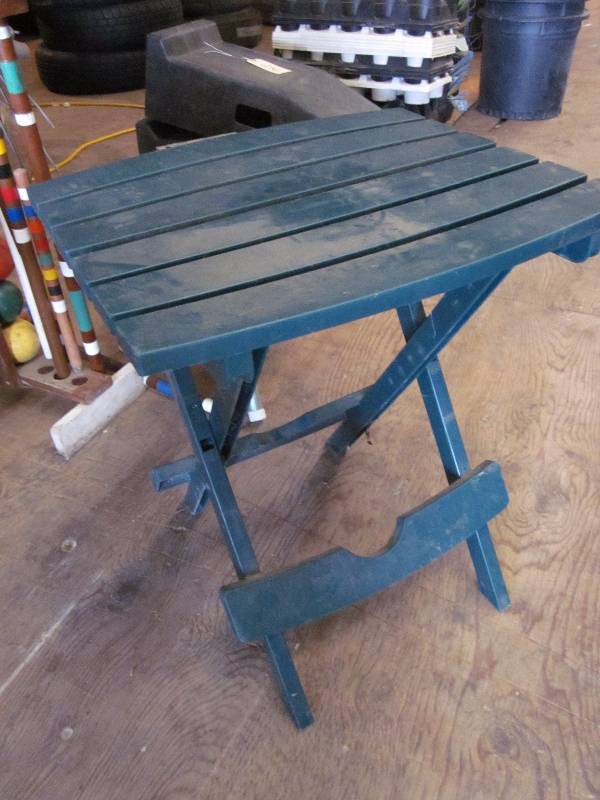 lot 237 image: Charcoal Grill, Folding Table, & Croquet Set