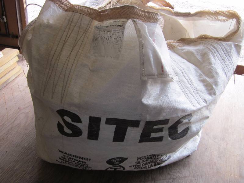 lot 239 image: Tote Seed Bags