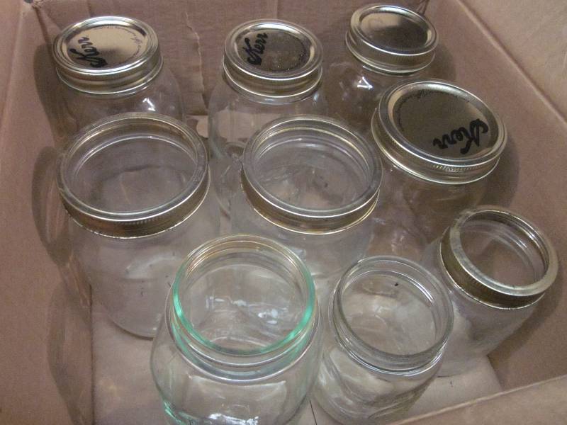 lot 250 image: 8 Boxes of Canning Jars