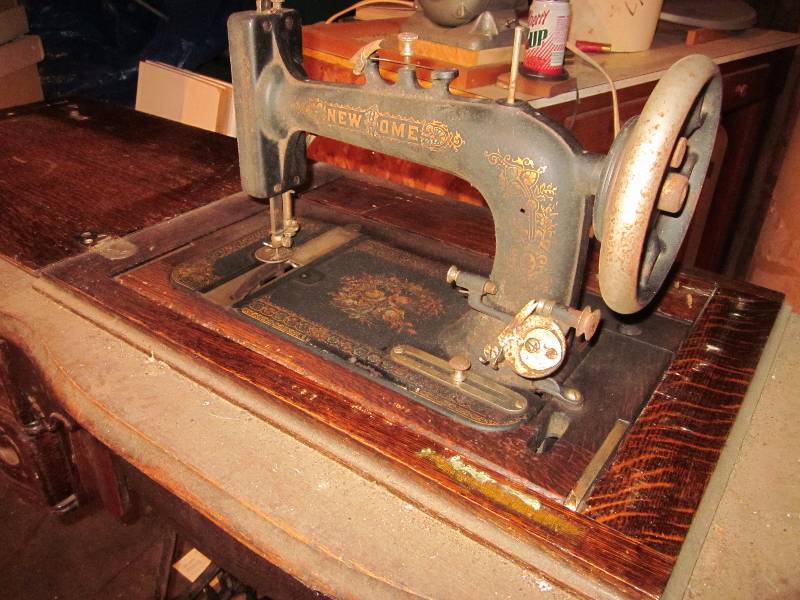lot 252 image: New Home Pedal Sewing Machine