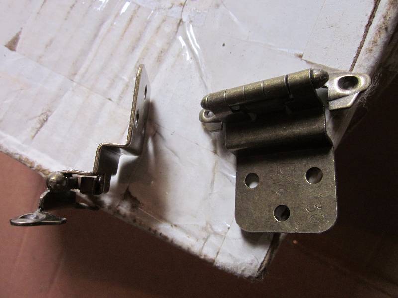 lot 62 image: 2 Boxes of Hinges