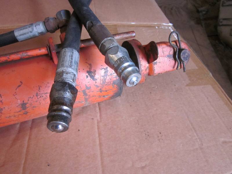 lot 65 image: Hydraulic Cylinder