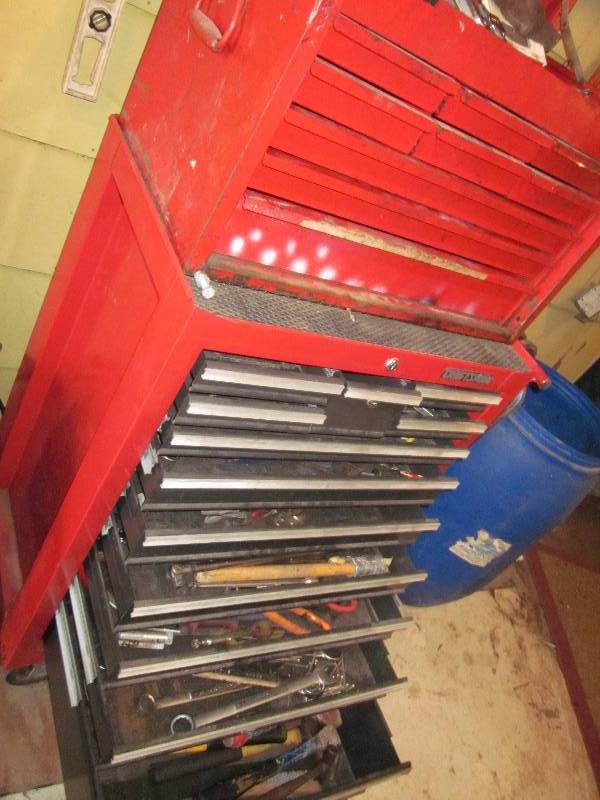 lot 75 image: CraftsmanSnap On Tool Box Full of Tools