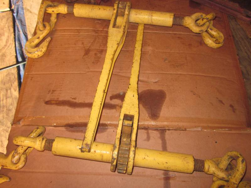 lot 104 image: 5 Road Load Binders